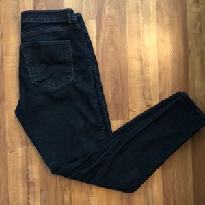 Loft Size 8 jeans. EUC